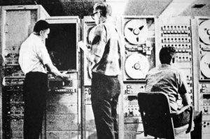 An AMPEX FR-900 recorder (left) is used at Goldstone.  (NASA)